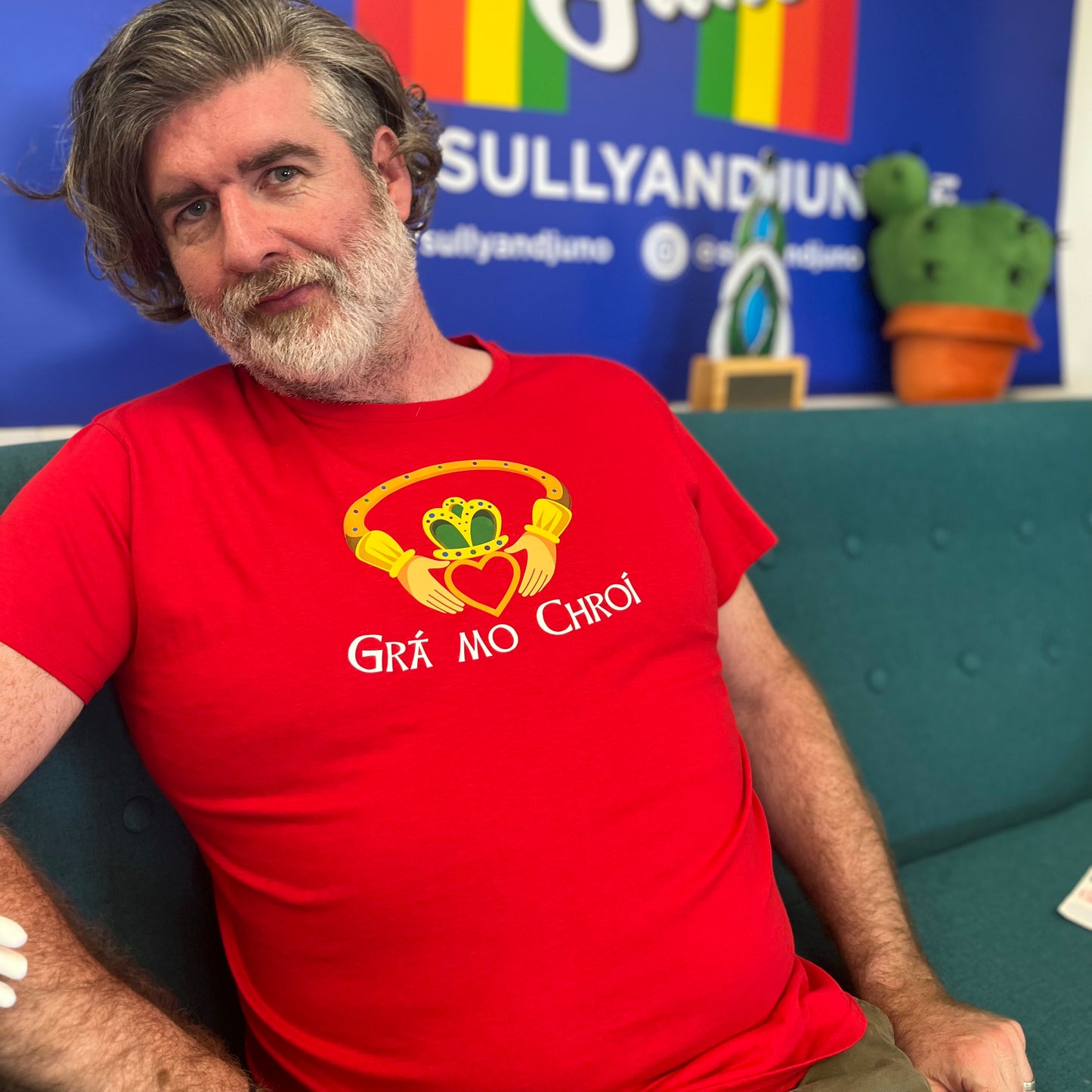 Grá T-Shirt