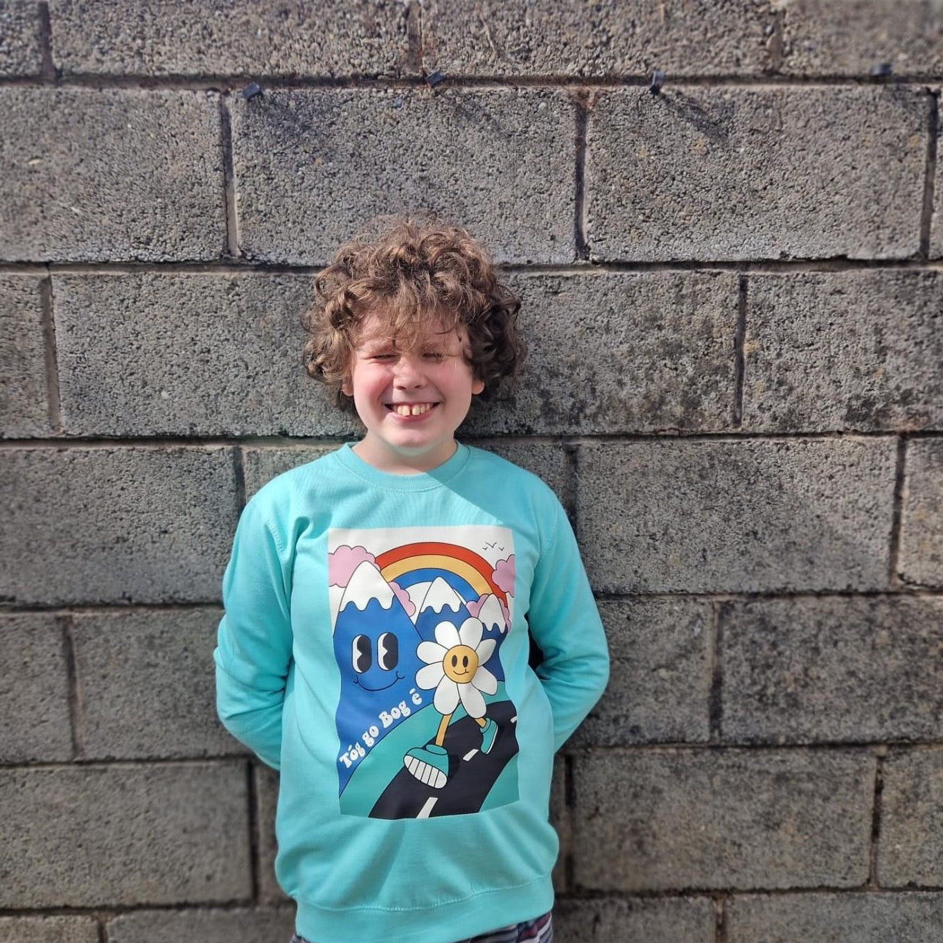 Tóg Go Bog É Sweater