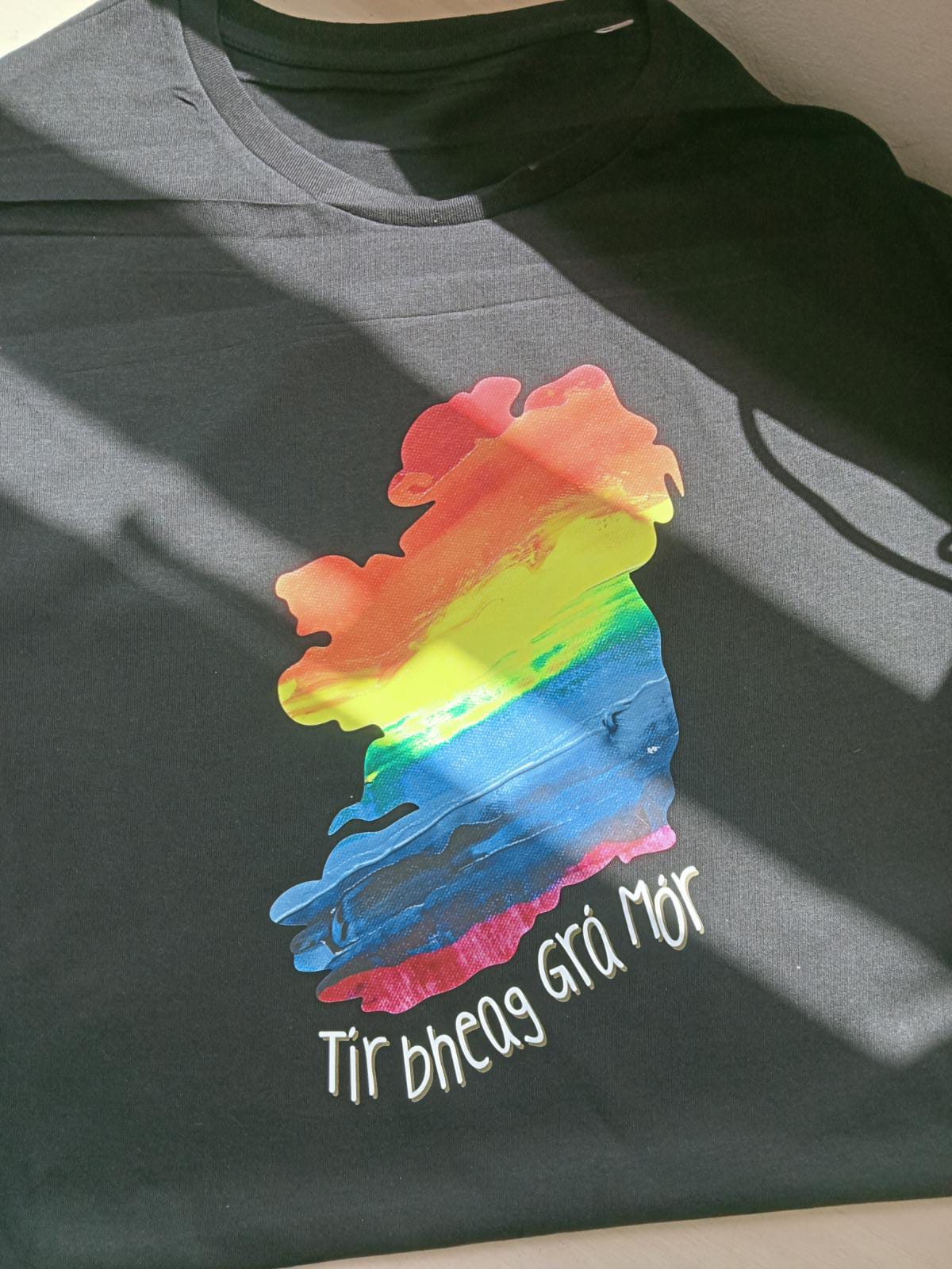 Tír Bheag Grá Mór T-Shirt